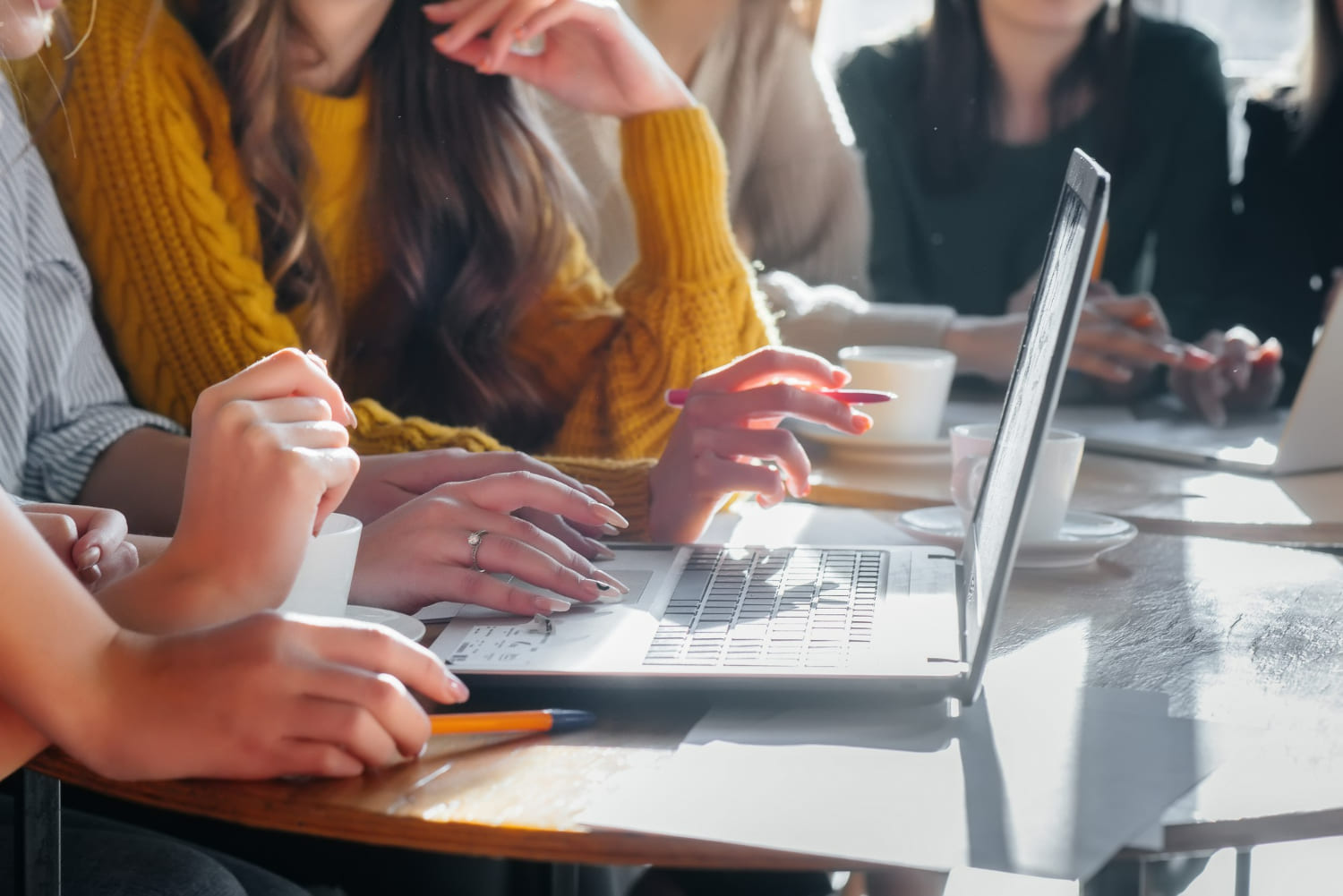 abogados especialistas en educación​ - eDefense